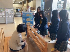 課題研究　ヒット商品開発講座「琵琶湖博物館　商品プレゼン」